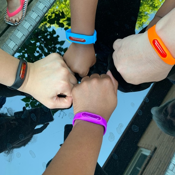 Mosquito repellent bracelets - Picture 4 of 5